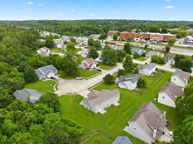 Building Photo - 4404-4404 W Jeana Ct