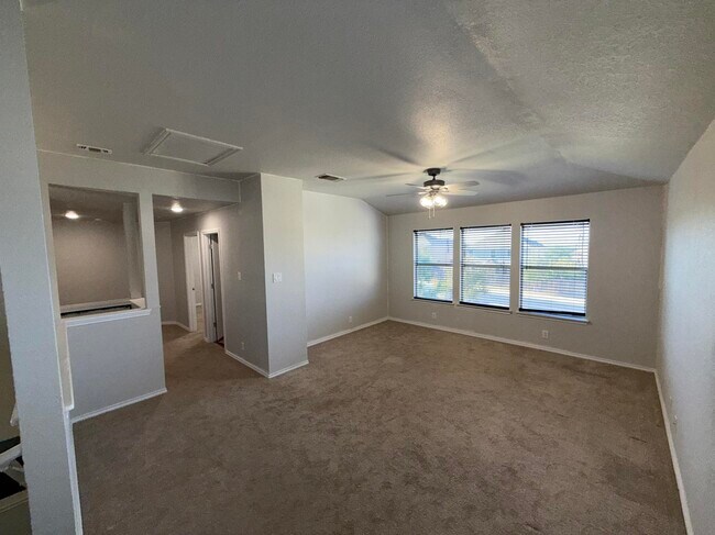 Building Photo - 11319 Grapevine Hill