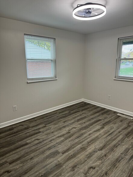 Building Photo - 6210 Alter Rd