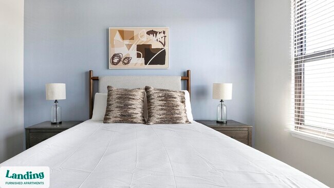 Building Photo - 6850 Foxtail Palm Wy