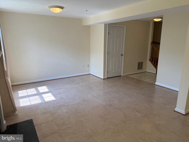 Building Photo - 20914 Rosebay Pl