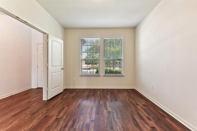 Building Photo - 310 Potters Peak Way