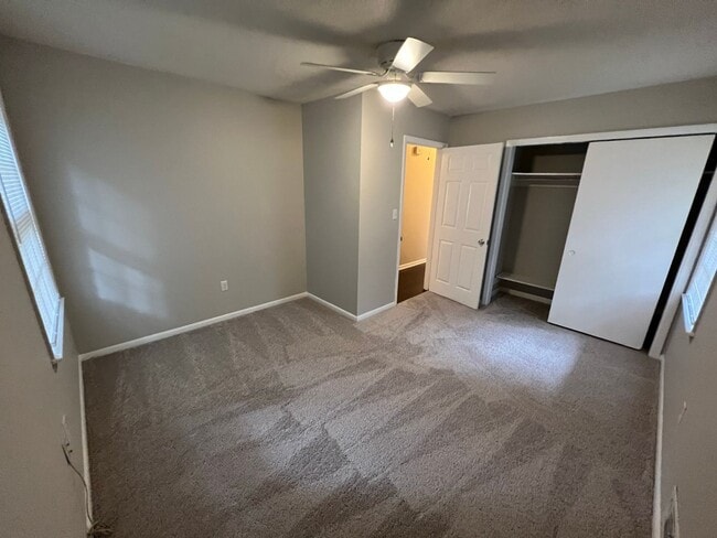 Building Photo - Brentwood Home close to UGAs Vet School