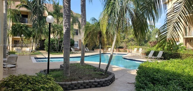 Building Photo - 9999 Summerbreeze Dr