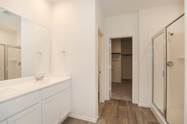 Building Photo - 30811 Brightwell Bnd