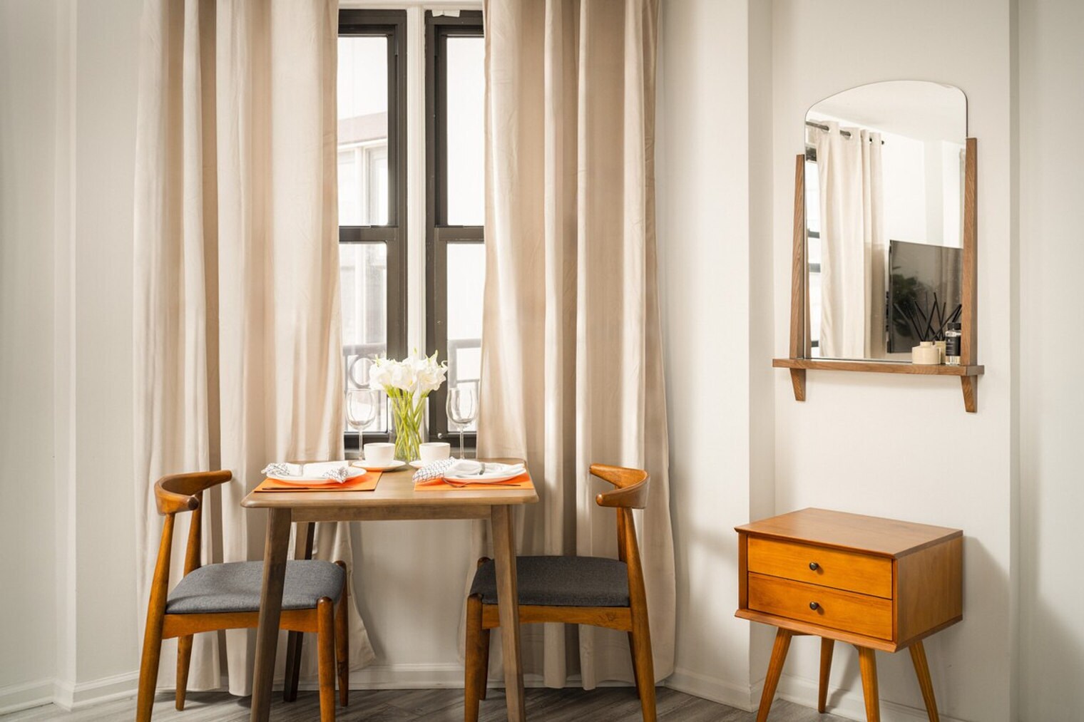 Building Photo - 423 Pacific St