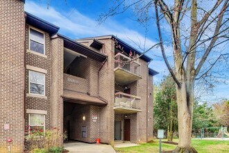 Building Photo - Ground Level Condo in Gaithersburg - 1 bed, 1 bath