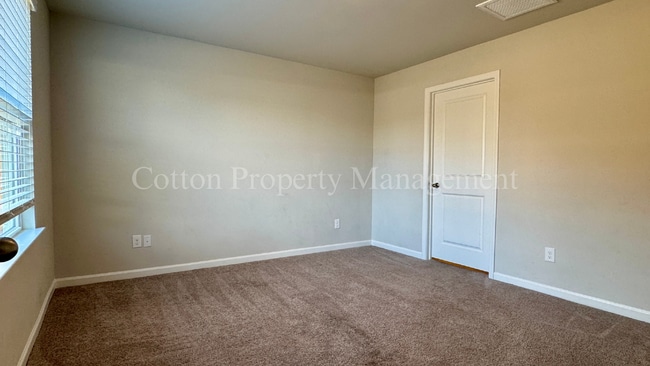 Building Photo - 1114 Forest Glen Dr