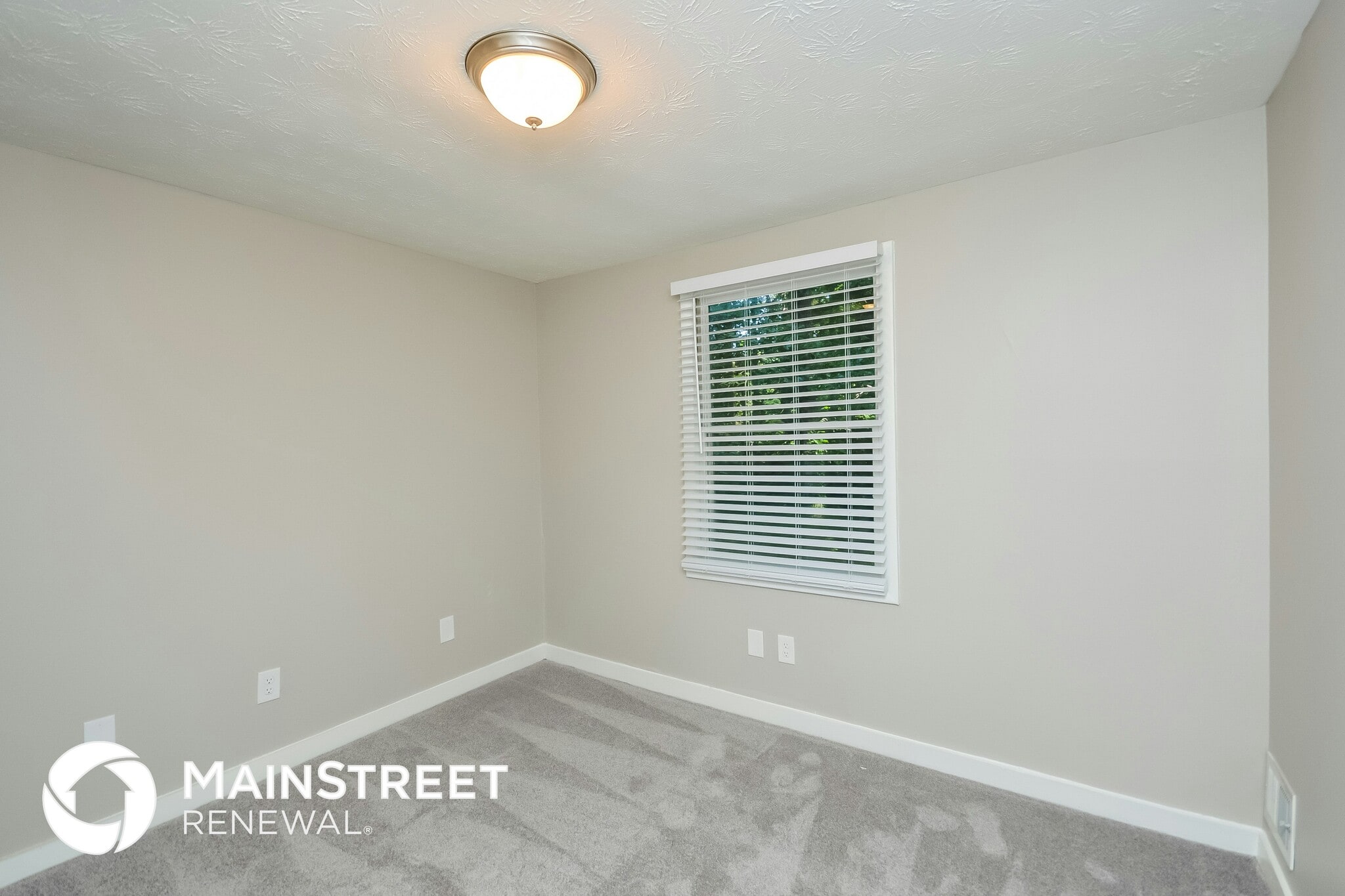 Building Photo - 3838 Valpariso Cir