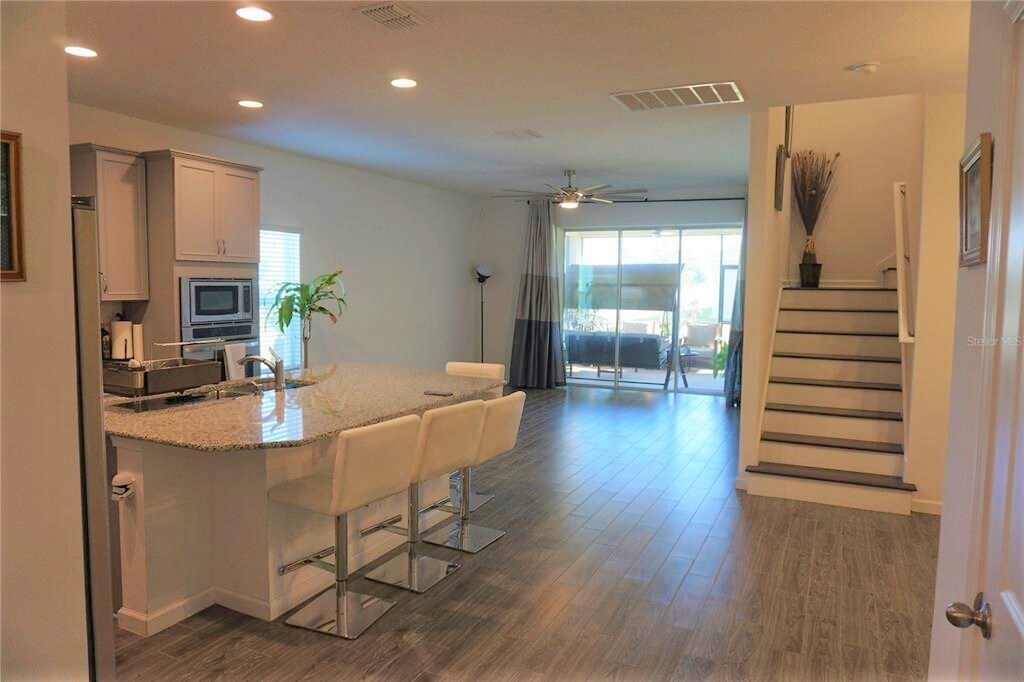 Building Photo - 4758 Riverwalk Dr