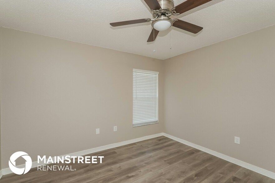 Building Photo - 3507 Manor Loop