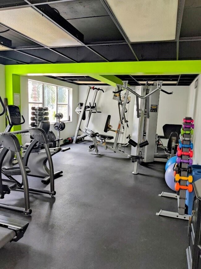 Building Photo - 4117 Bougainvilla Dr