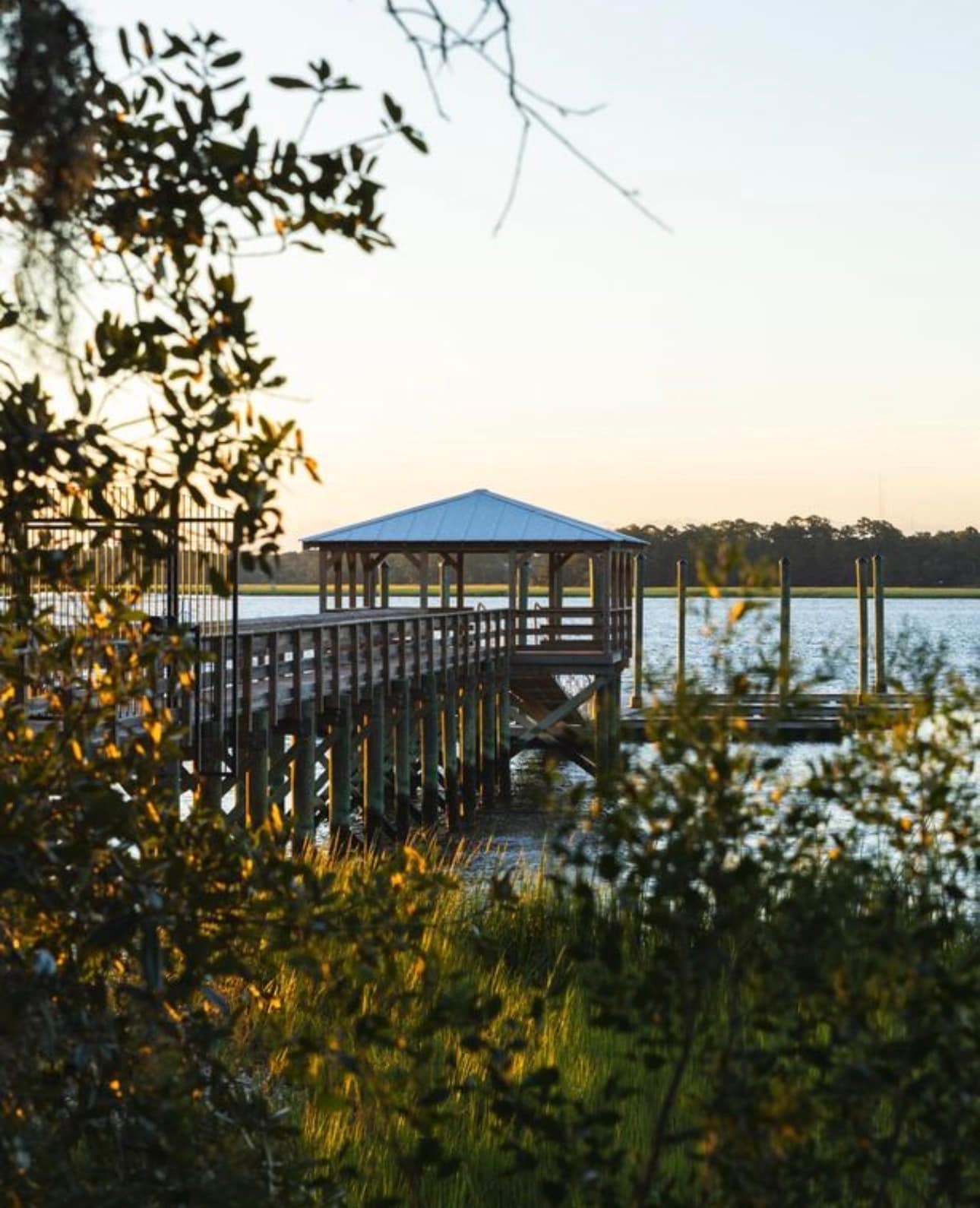 Boat dock. - 107 Etta Way