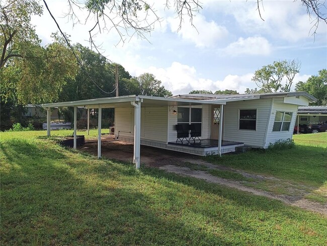 Building Photo - 3366 Maple Ln