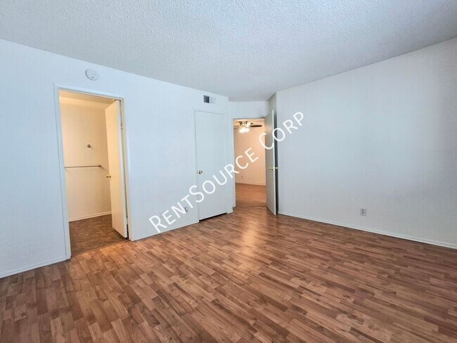 Building Photo - 20345 Rue Crevier Rue