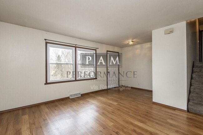 Building Photo - 21225 Mary Lynn Dr