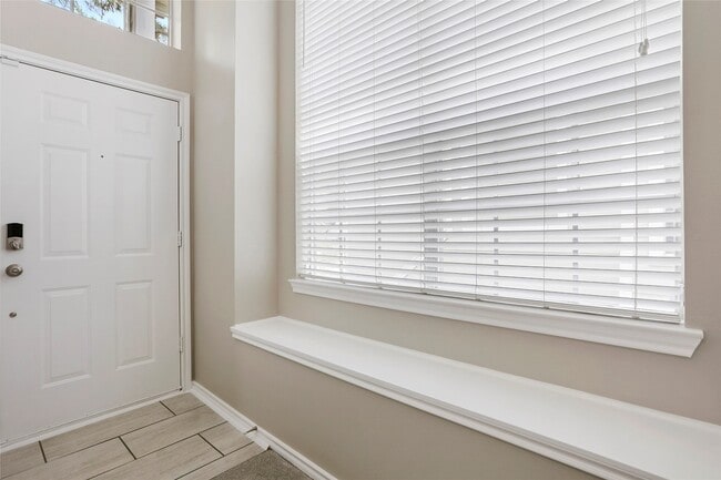 Building Photo - 134 S Walden Elms Cir