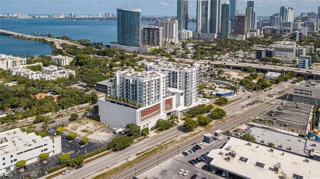 Building Photo - 3900 Biscayne Blvd