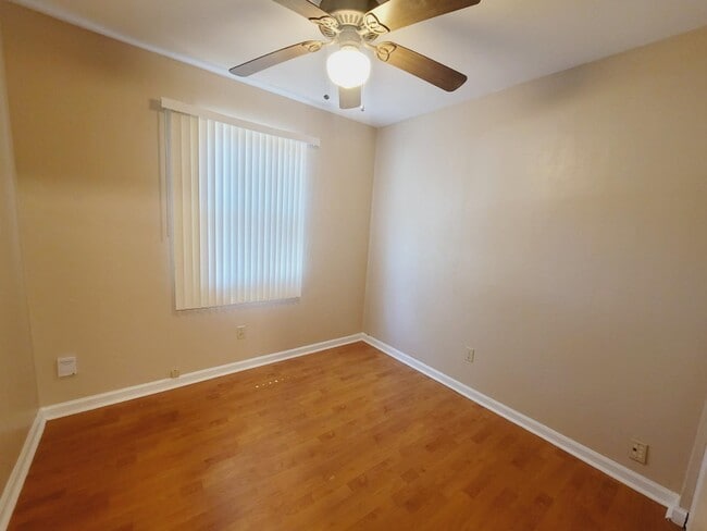 Building Photo - 5680 Doonesbury Way