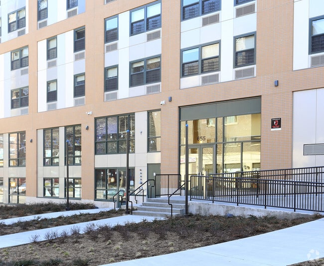 655 Morris Ave 655 Morris Ave Bronx NY 10451 Apartment Finder