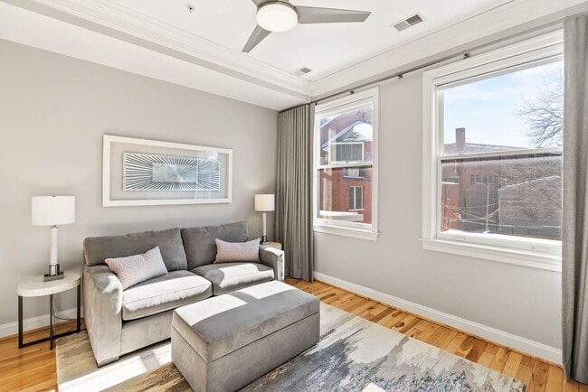 Building Photo - Logan Circle Condo