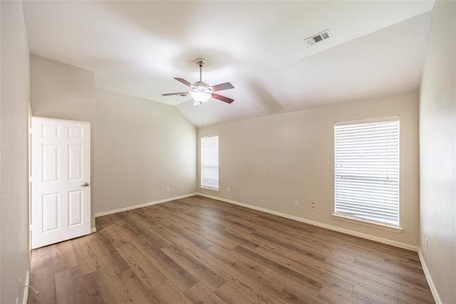 Building Photo - 11569 La Grange Dr