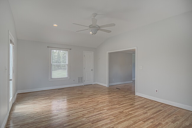 Building Photo - 8603 Haw River Rd