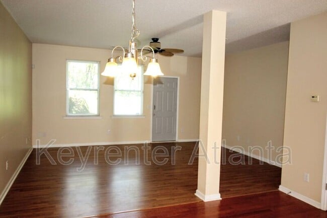 Building Photo - 1402 Bayrose Cir