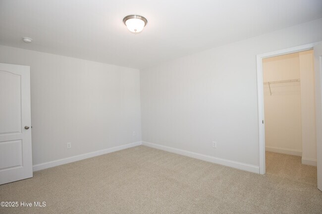 Building Photo - 660 Ave of the Carolinas