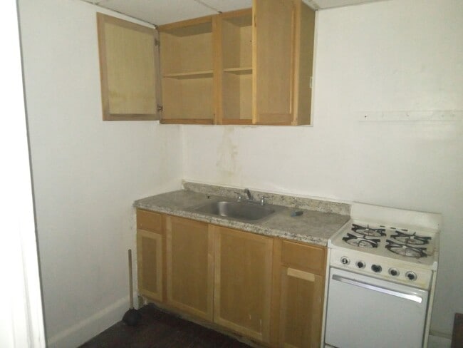 Building Photo - 42 N. 8th Street