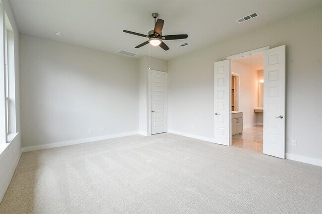Building Photo - 4859 Antler Run Dr
