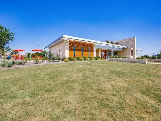 Building Photo - 15807 Thorn Apple Rd