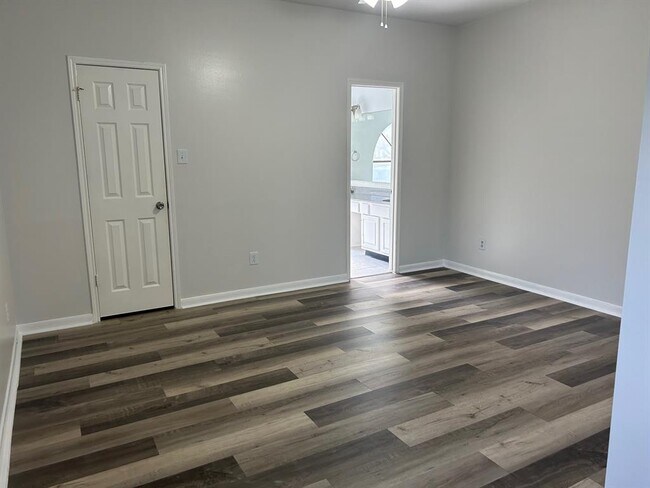 Building Photo - 21318 Park Post Ln