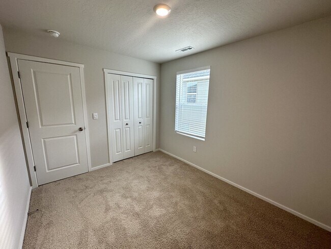 Building Photo - Brand new Kennewick home for lease!