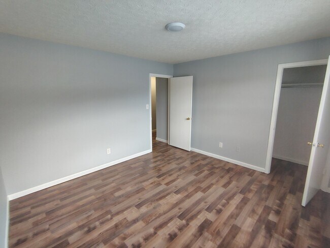 Building Photo - 57 Ferguson Dr