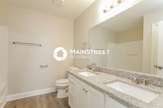 Building Photo - 3 Bedroom Pet-Friendly Home in Greensboro,...