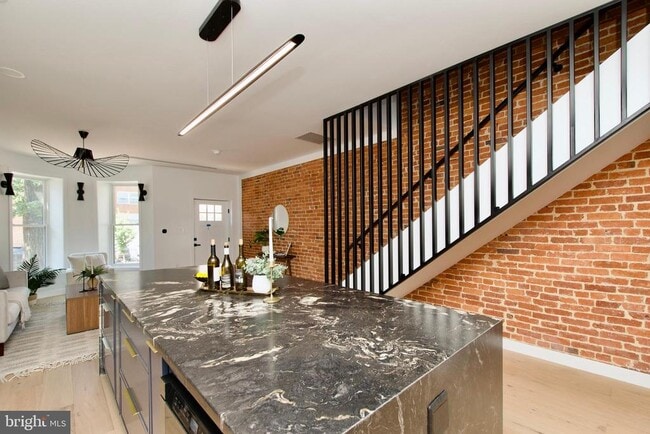 Building Photo - 1623 Marion St NW