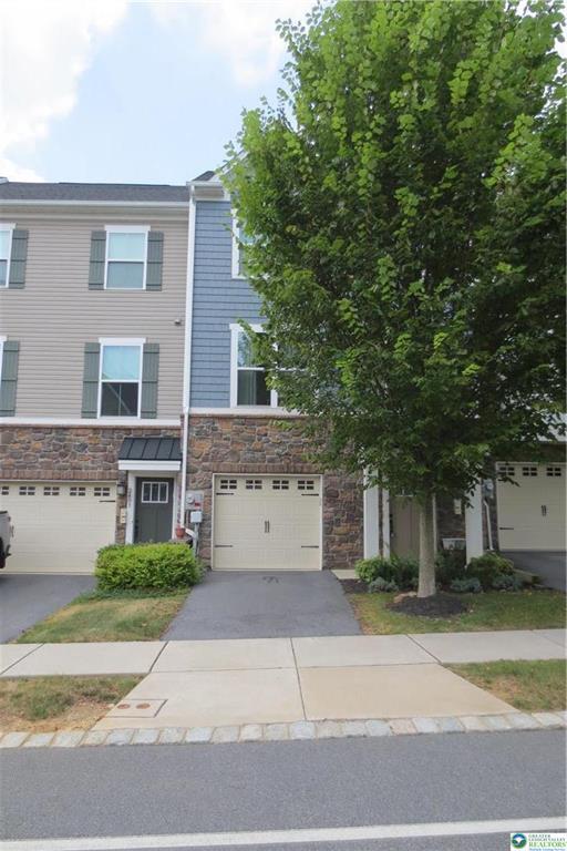 Building Photo - 2407 Cook Dr
