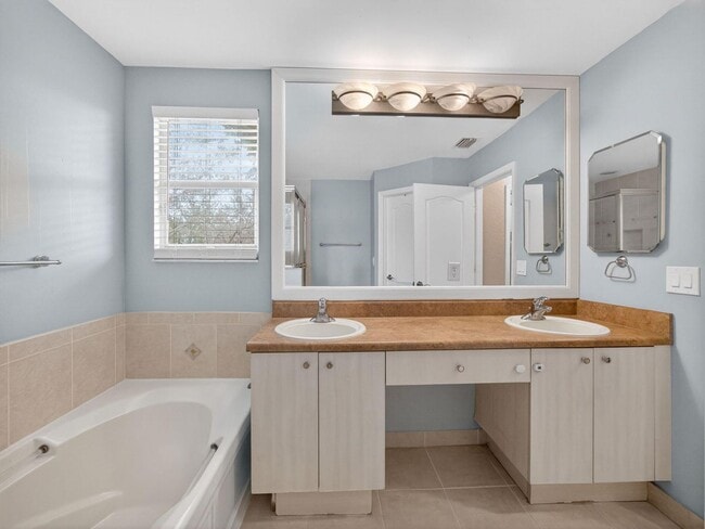 Building Photo - 5884 NW 49th Ln