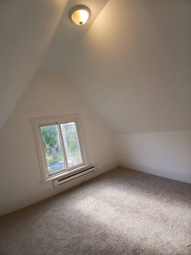 Building Photo - Newly Renovated 4BR/1BA Single-Family Home with Garage – Cleveland