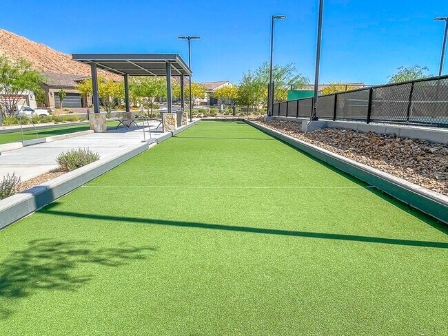 Building Photo - SINGLE STORY HOME IN GATED DEL WEBB AT LAK...