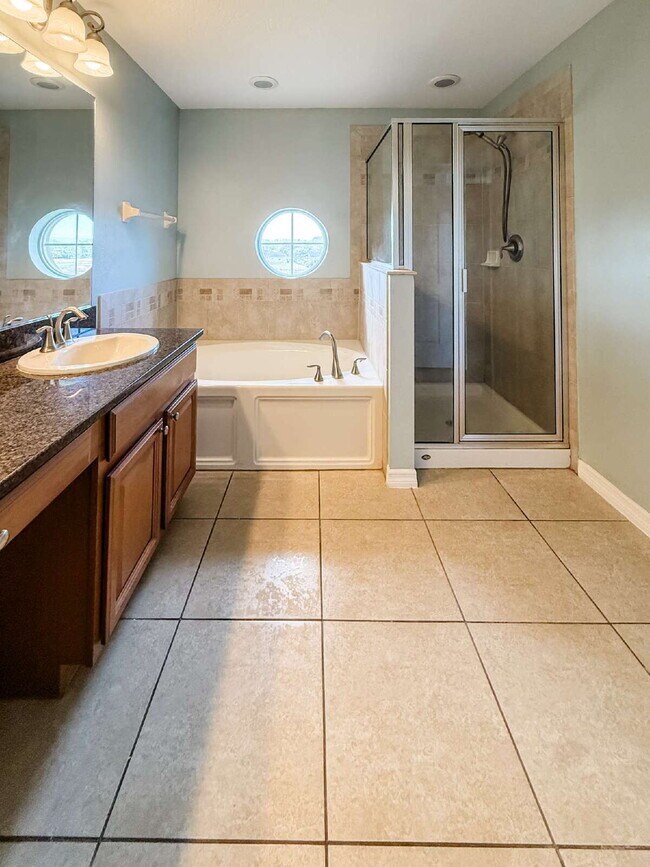 Building Photo - 10144 Arbor Run Dr