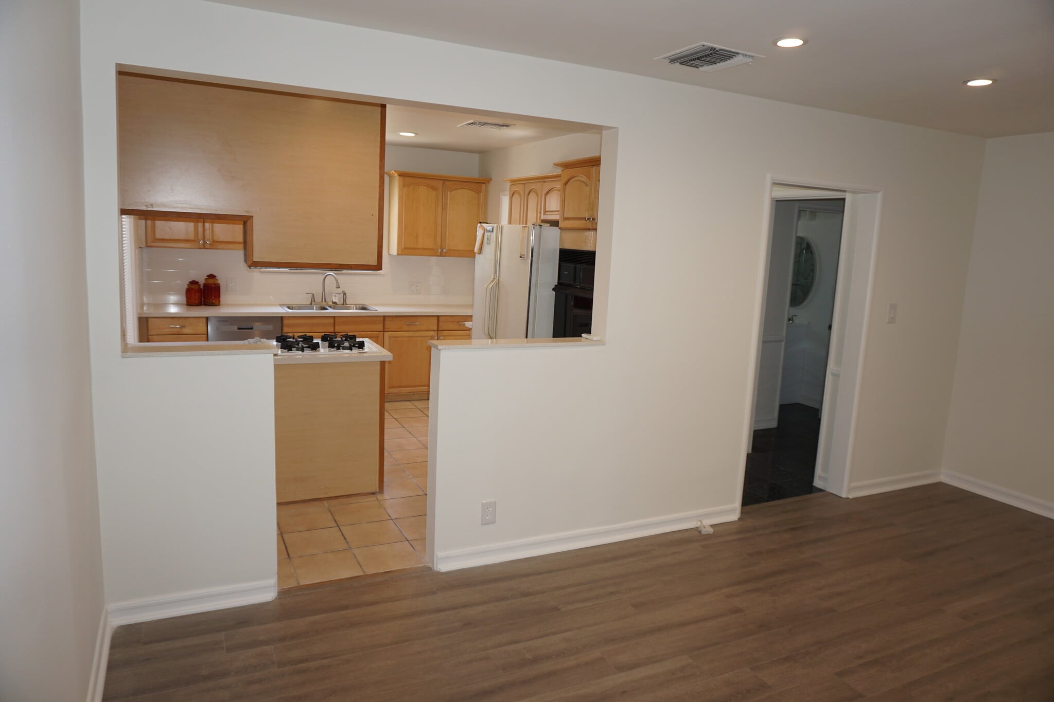 Building Photo - 7633 Enfield Ave