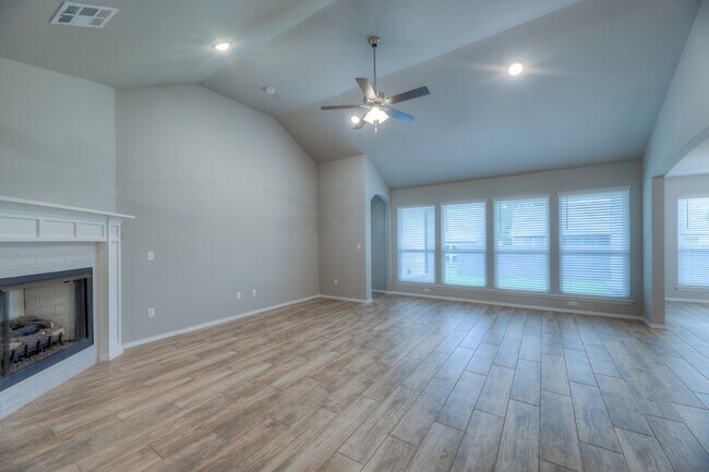 Building Photo - 3710 S 13th Pl