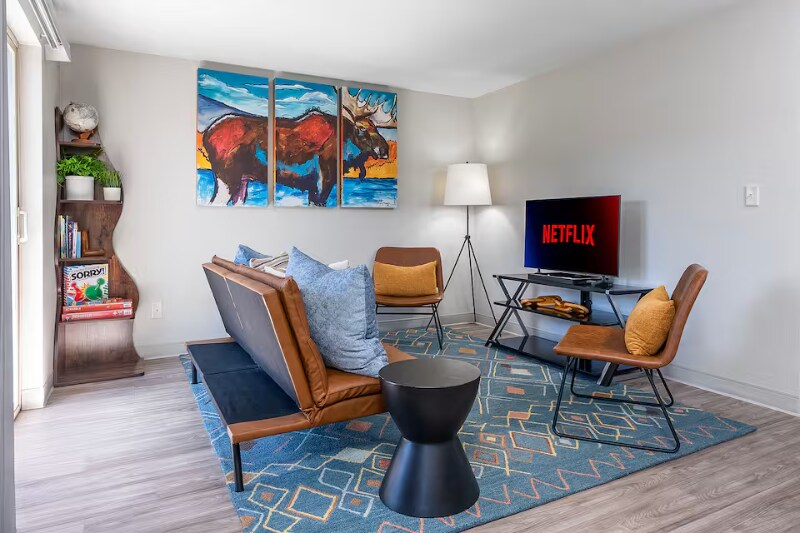 Primary Photo - 1430 3rd Ave E