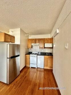 Building Photo - 1110 Commonwealth Ave