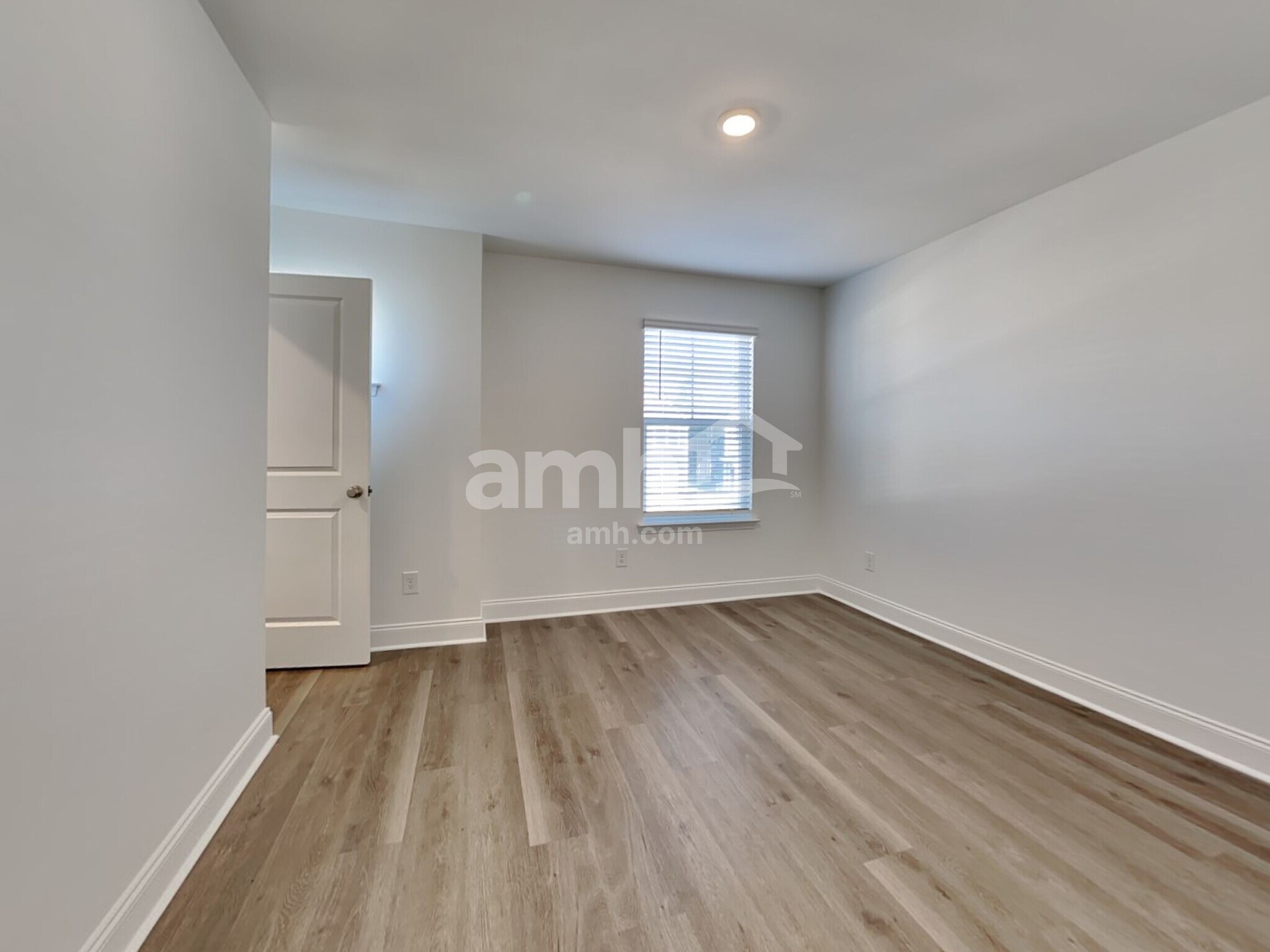 Building Photo - 413 Armstrong Curve