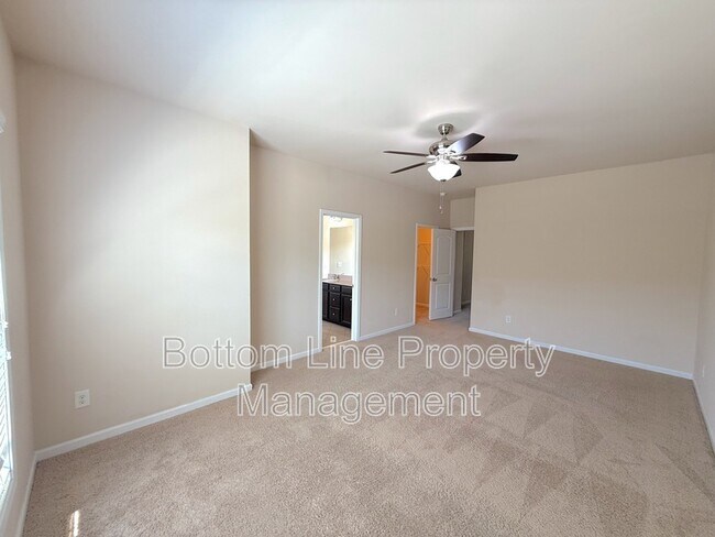 Building Photo - 9625 Camberley Ave NW
