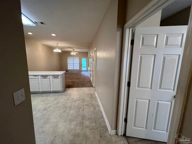 Building Photo - 7101 Joy St