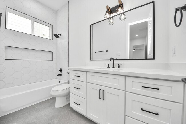 Building Photo - 1816 West St